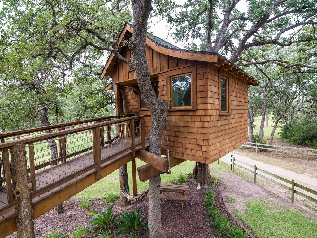 Cozy Up, Texas: The Treehouse